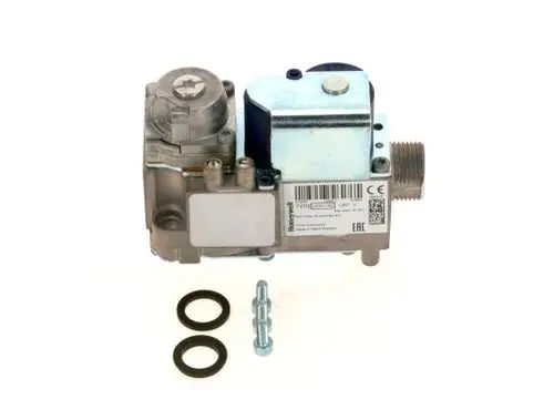 Bosch-Gasarmatur mit einem Metallgehäuse, Anschlüssen für Gasleitungen und mehreren Dichtungsringen zur sicheren Verbindung. Gerät für Heizungsanlagen konzipiert.